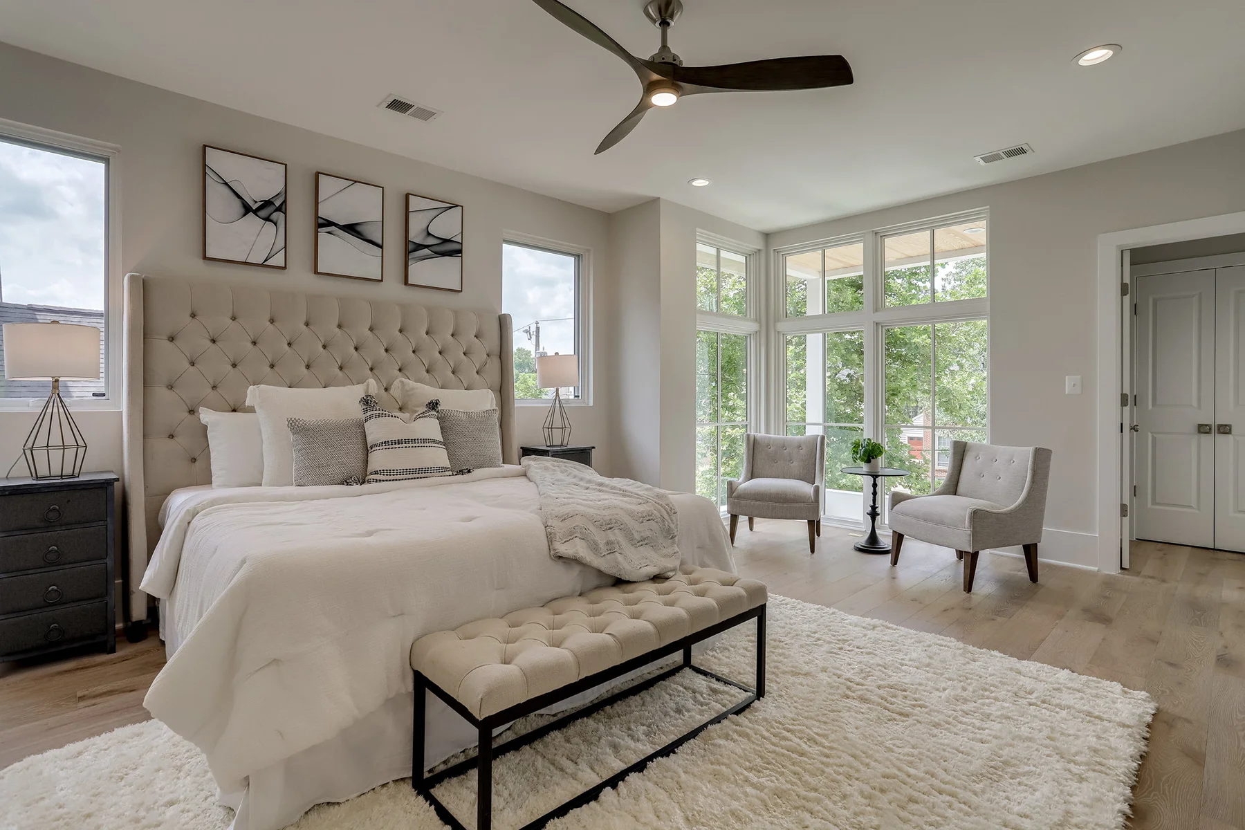 Luxury Home Plan, The Seabrook, primary suite