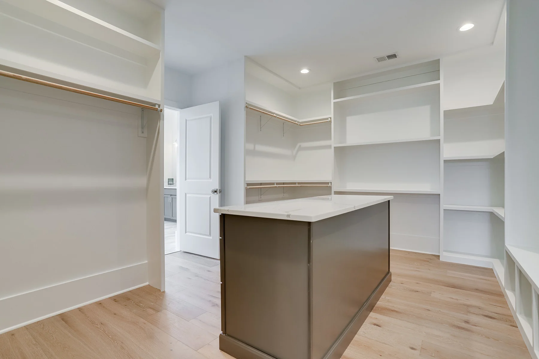 Luxury Home Plan, The Seabrook, walk-in closet with island