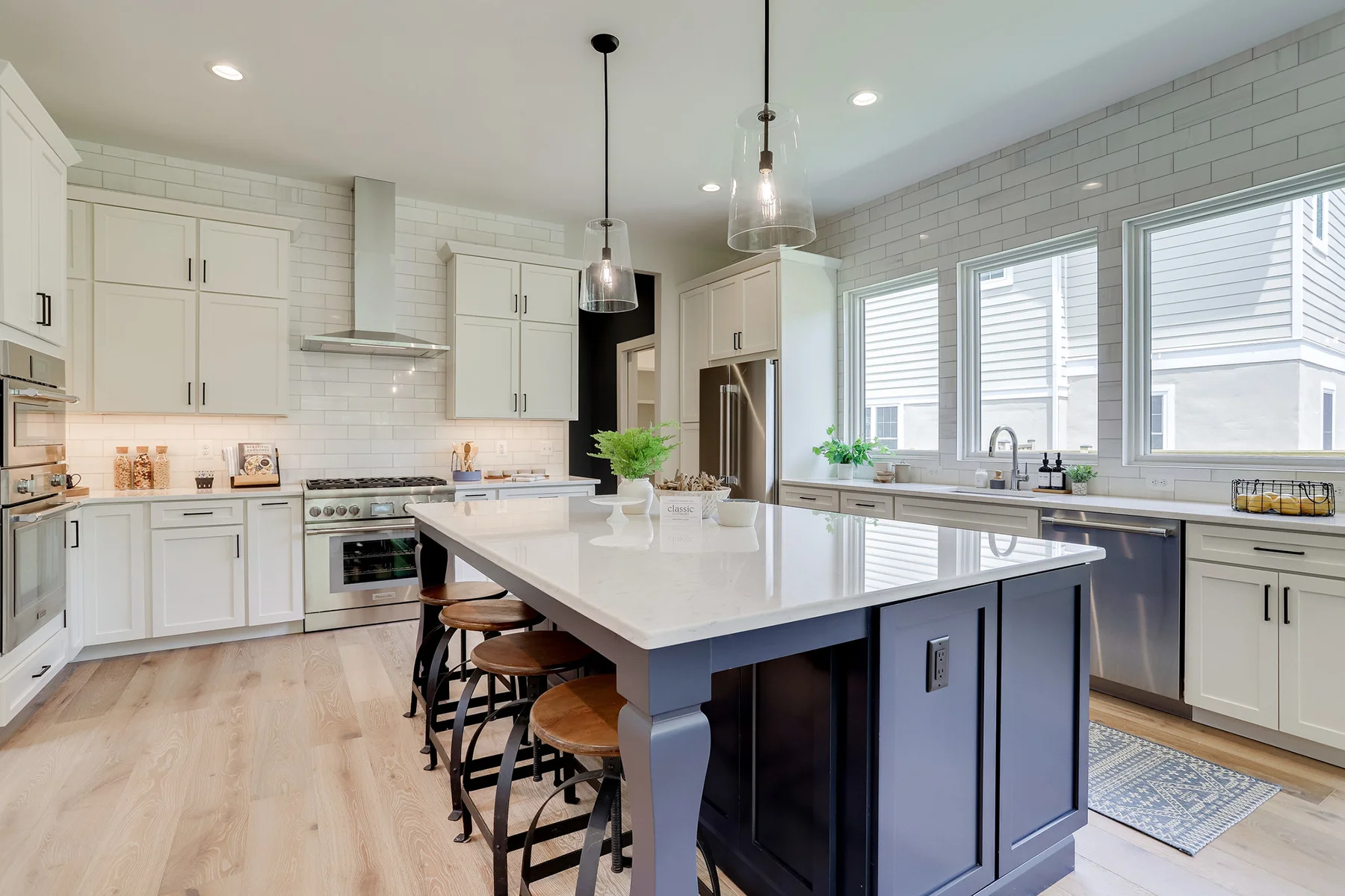 Luxury Home Plan, The Seabrook, custom kitchen with island
