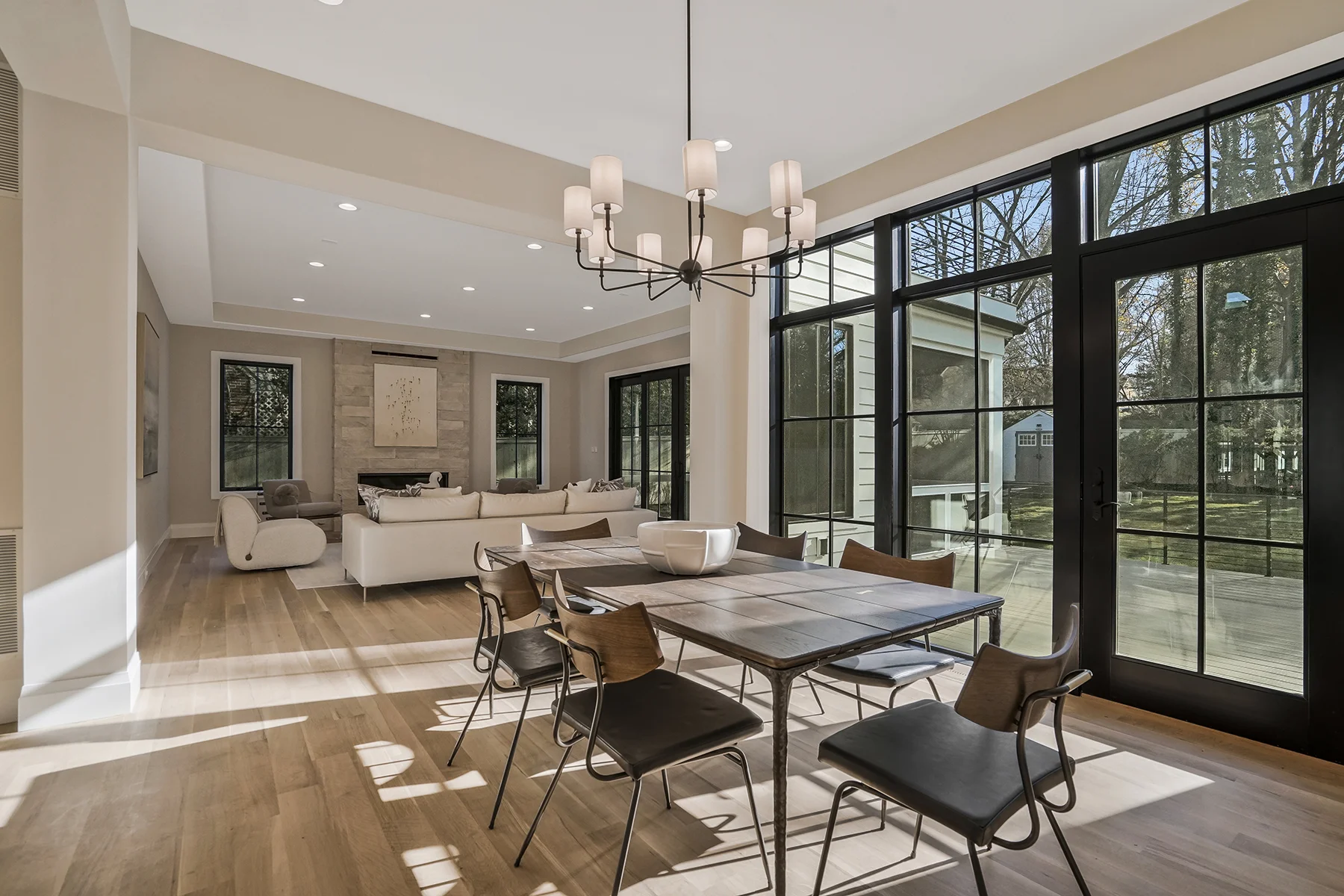 New Home Builder in Arlington Cali Style Open concept dining and living room