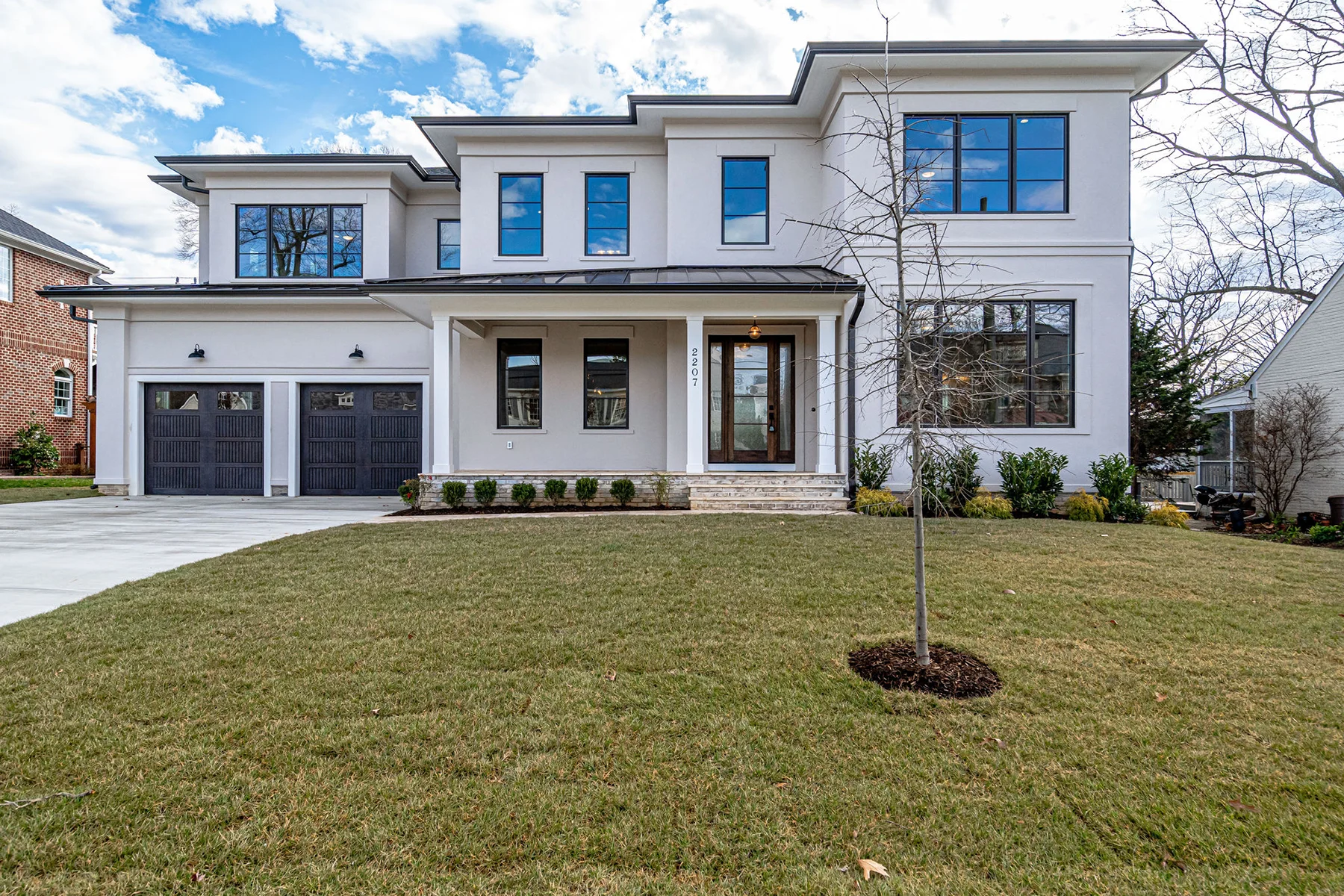 Ten Foot Ceilings, Arlington Luxury Home Plan, Ridgeview Exterior