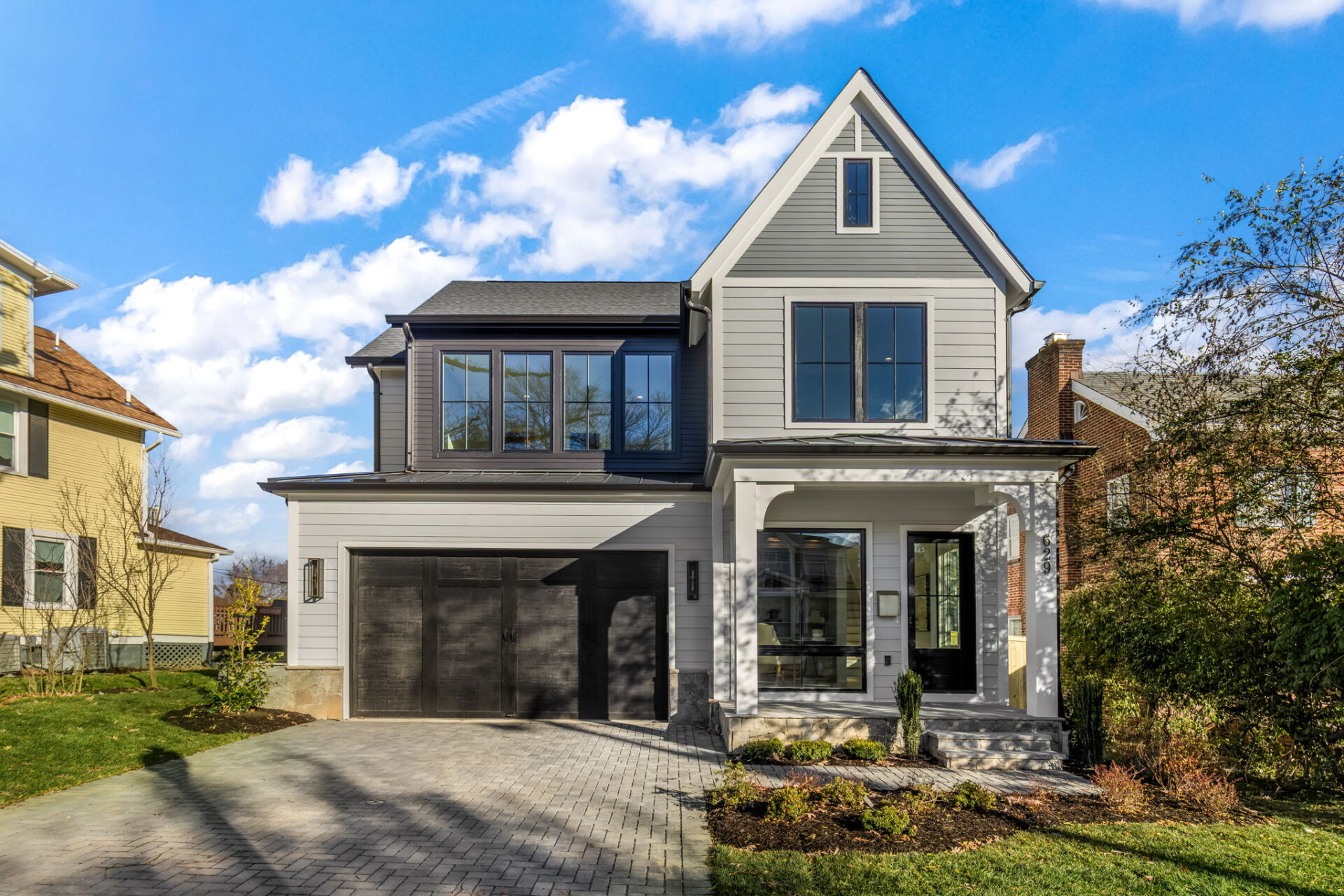 1 Web Or Mls 629 N Lincoln St 001