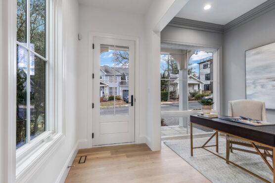 10 Web Or Mls 629 N Lincoln St 003