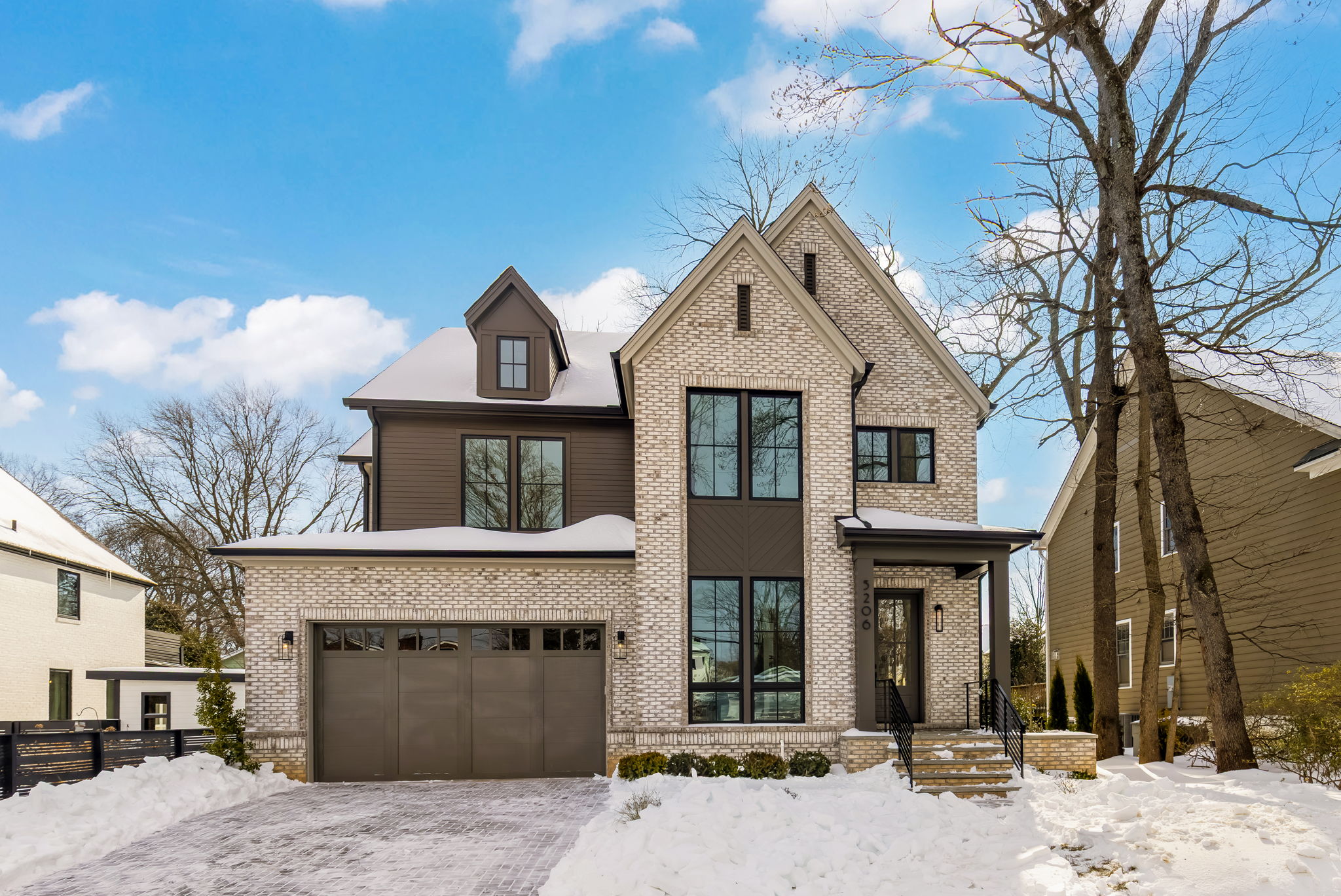 14 Web Or Mls 5206 12sth St N 001