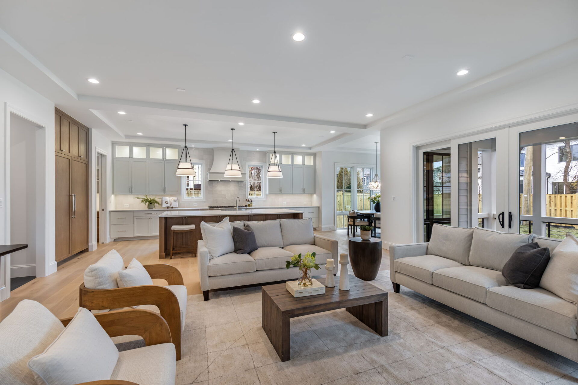 14 Web Or Mls 629 N Lincoln St 007