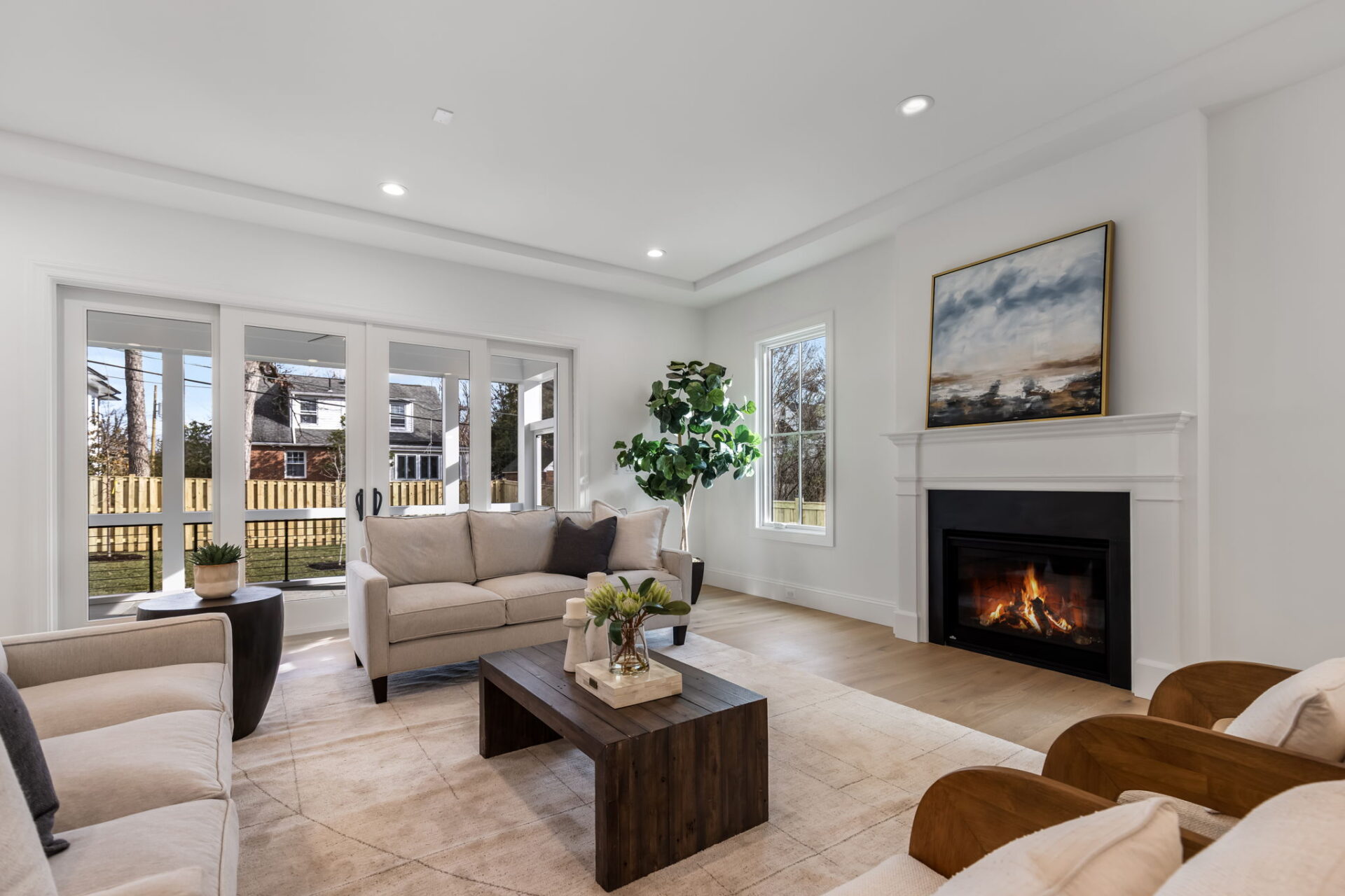 17 Web Or Mls 629 N Lincoln St 010