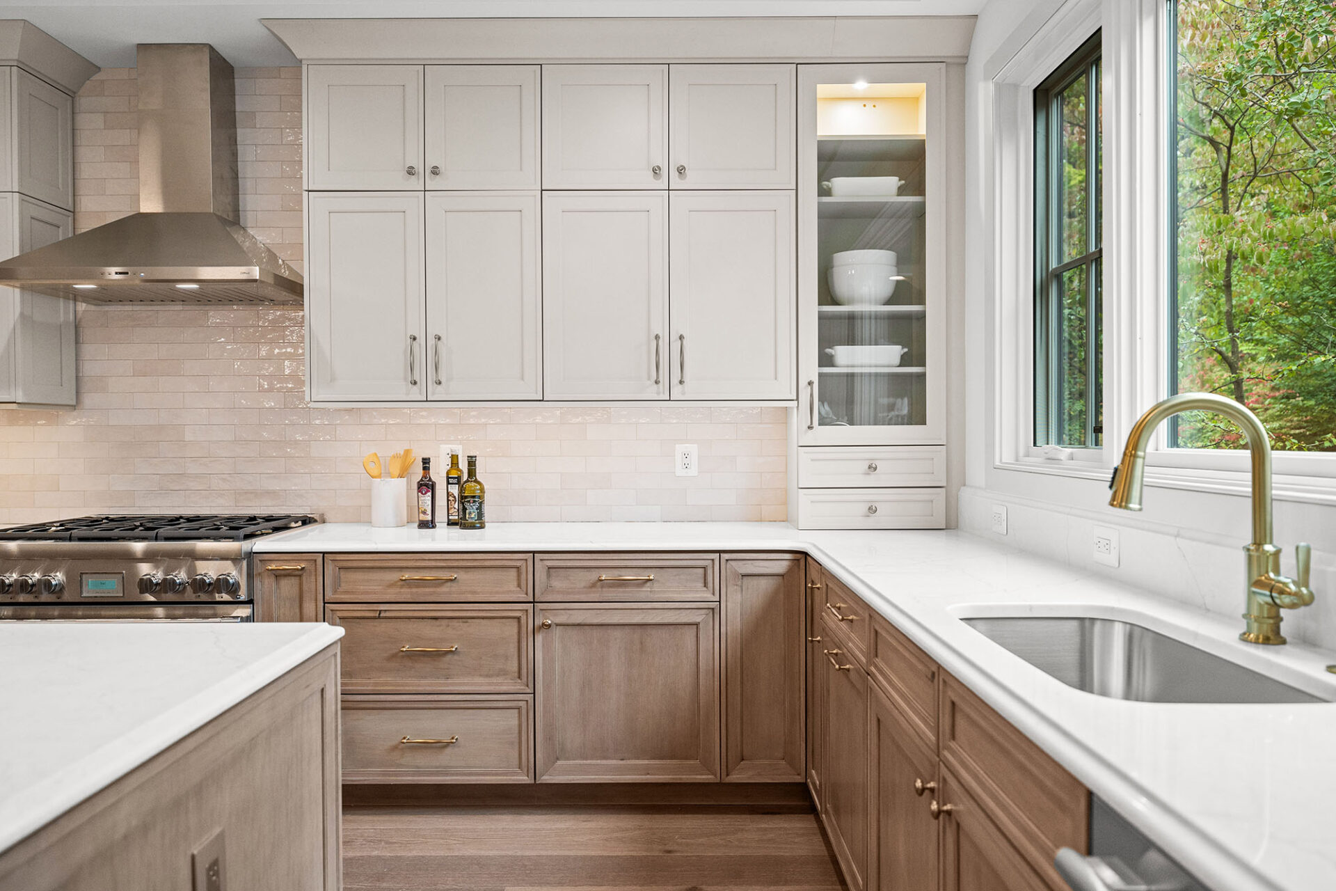 2133 N Oakland St Kitchen Sink