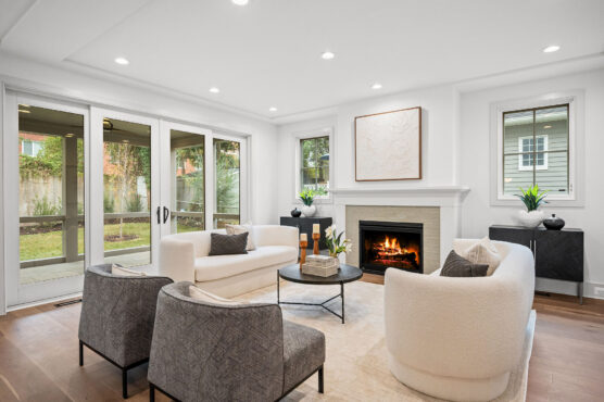 2133 N Oakland St Living Room Angled