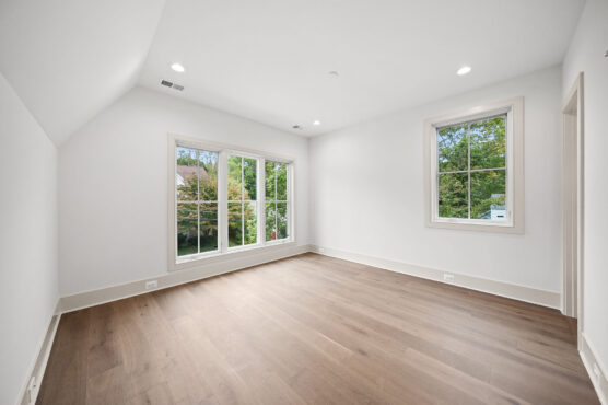 2133 N Oakland St Secondary Bed 3