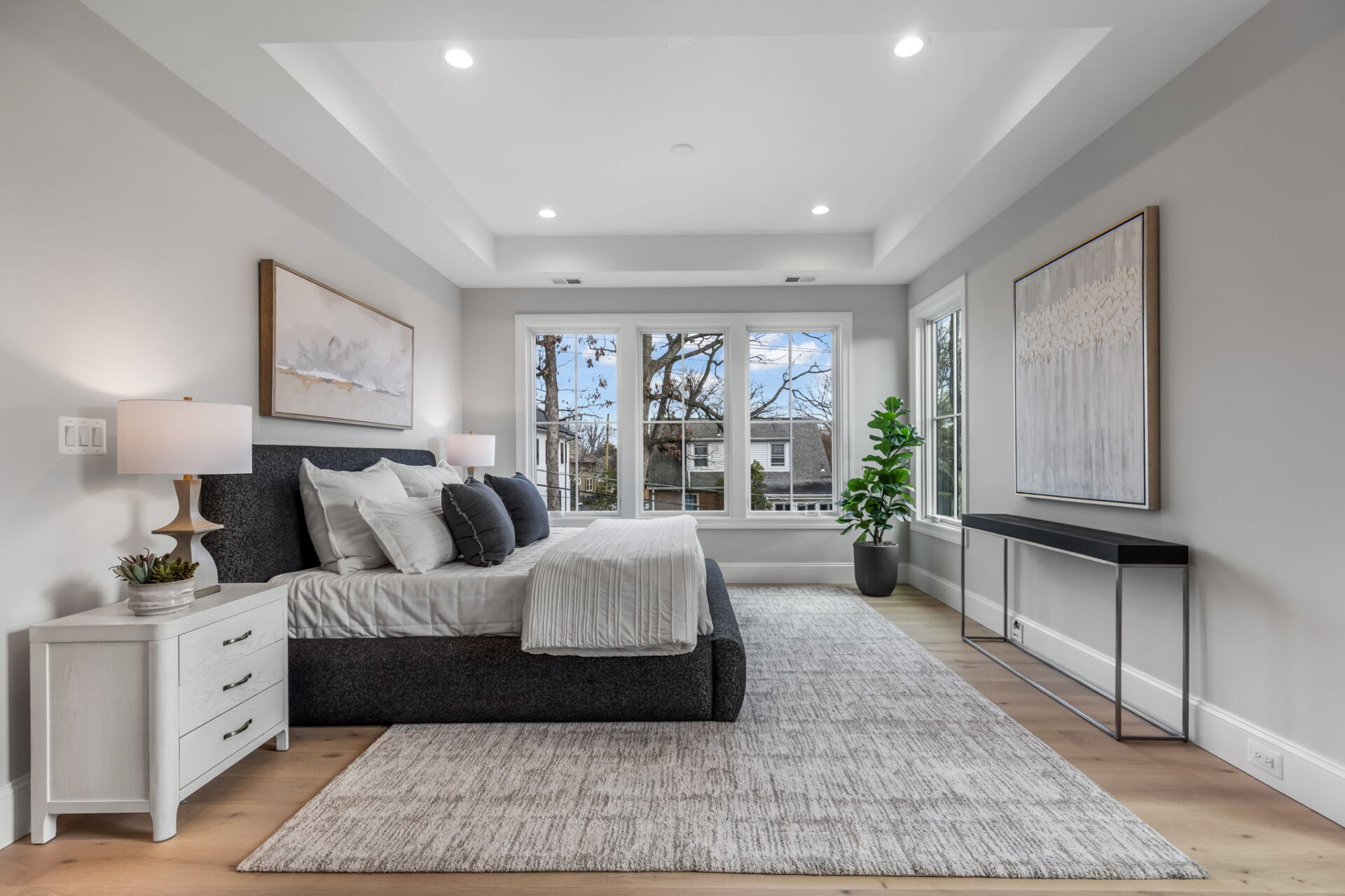 27 Web Or Mls 629 N Lincoln St 023