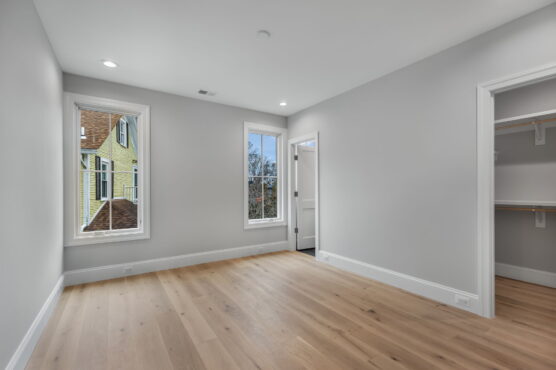 34 Web Or Mls 629 N Lincoln St 032