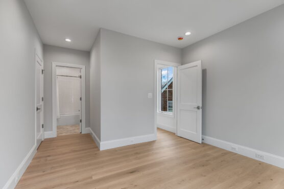 40 Web Or Mls 629 N Lincoln St 038