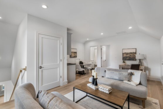 43 Web Or Mls 629 N Lincoln St 041