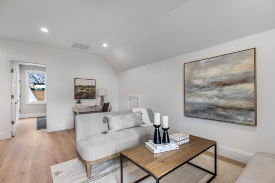 44 Web Or Mls 629 N Lincoln St 042