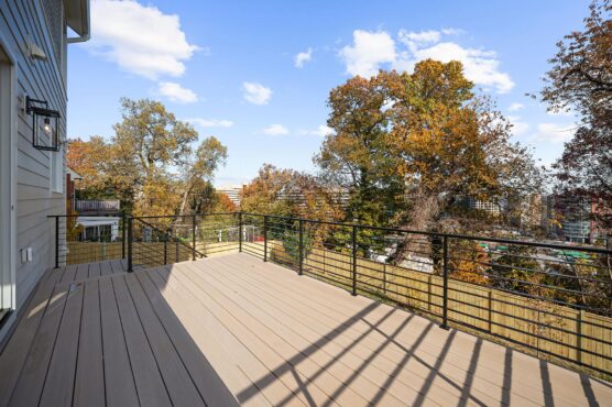 600 29th Rd S Deck 2