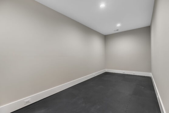 71 Web Or Mls 5206 12sth St N 058