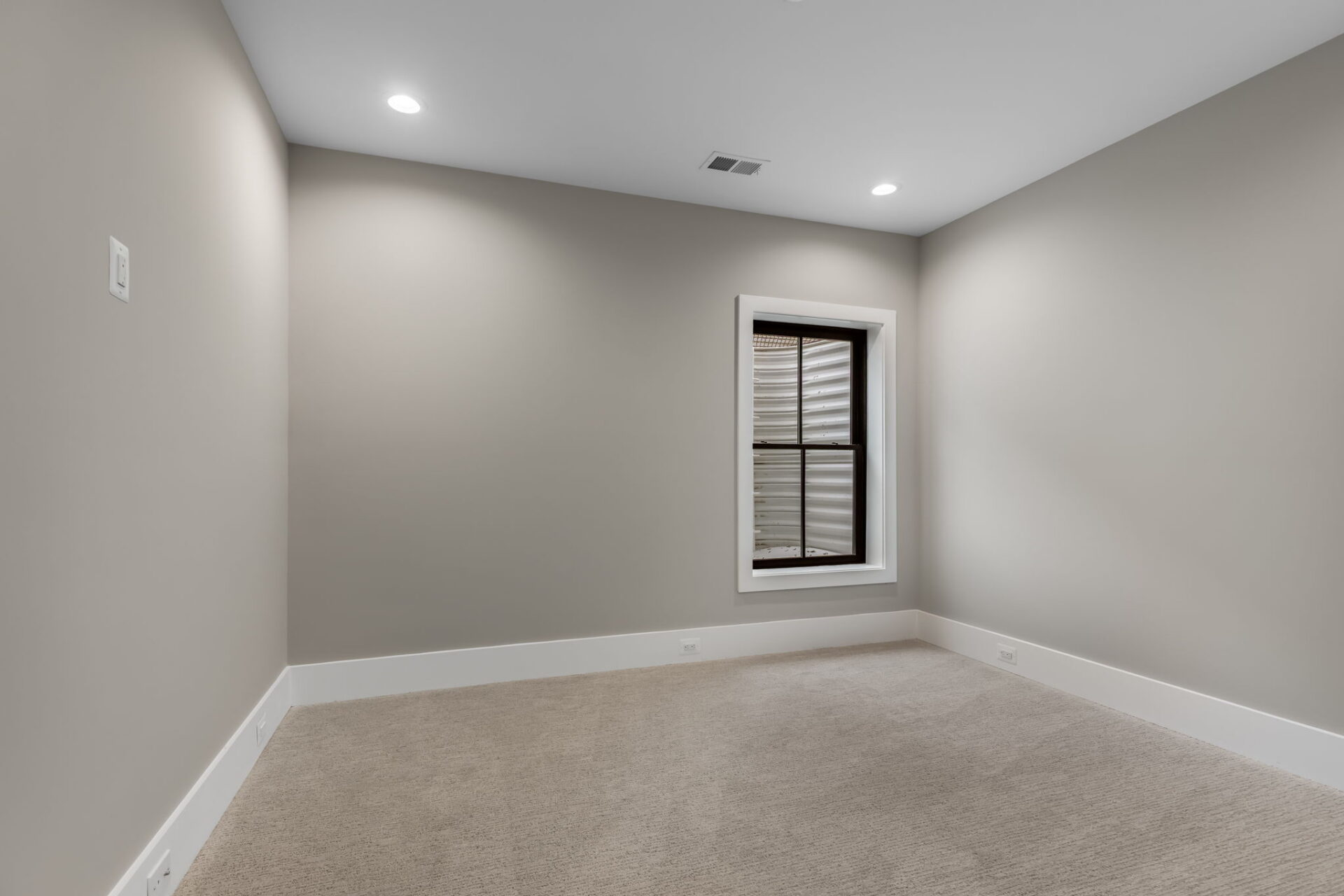 72 Web Or Mls 5206 12sth St N 059