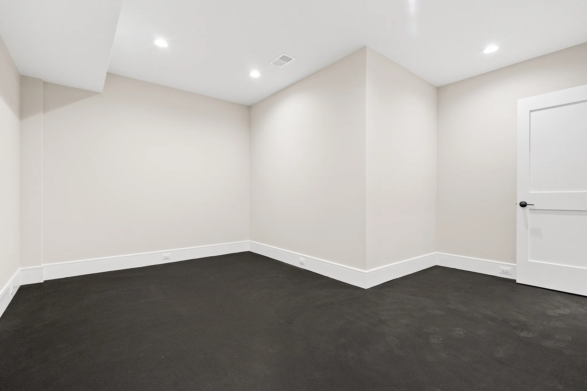 Arlington Home Builder Amenities007