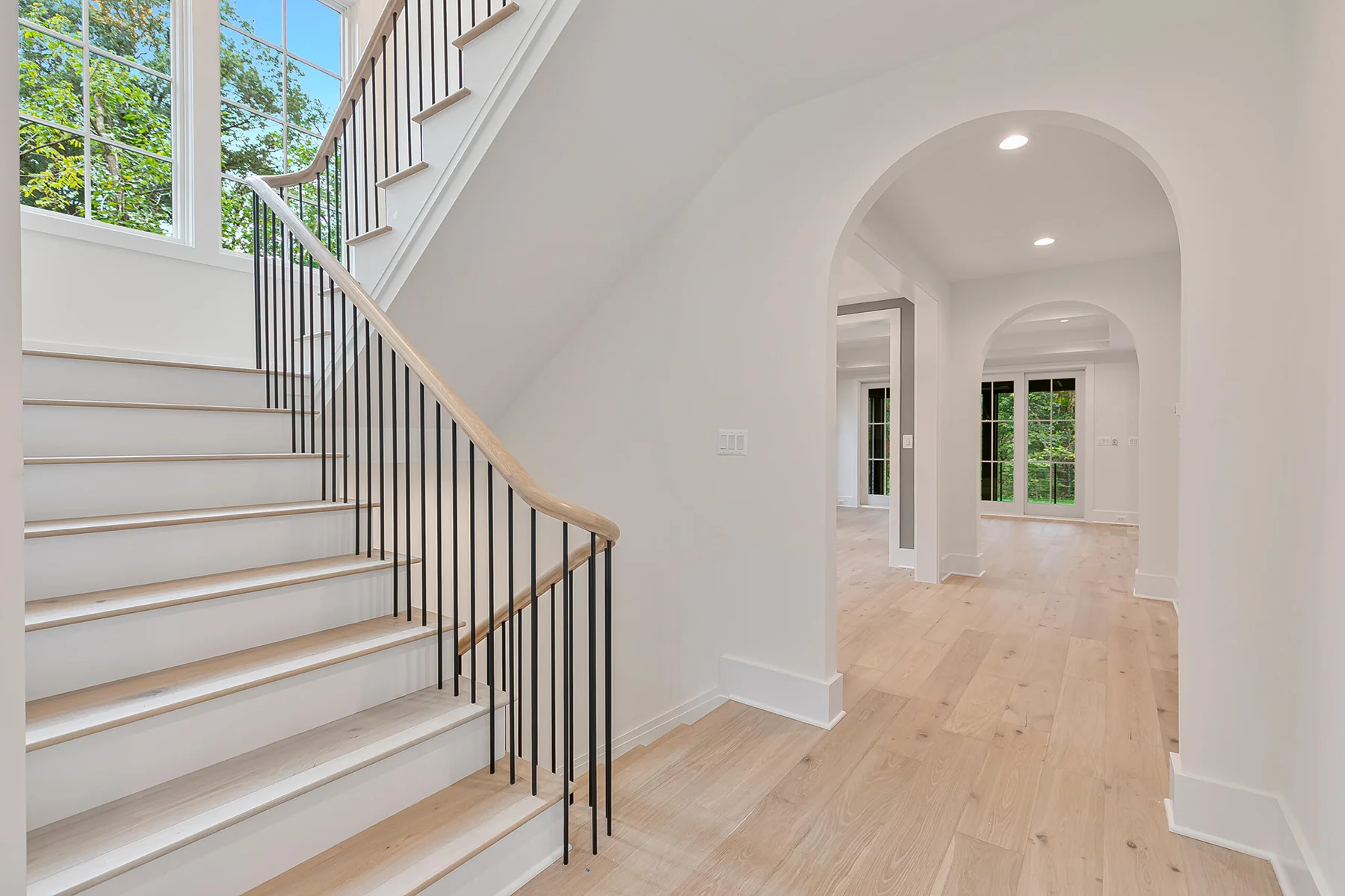 Luxury Entry Way 004