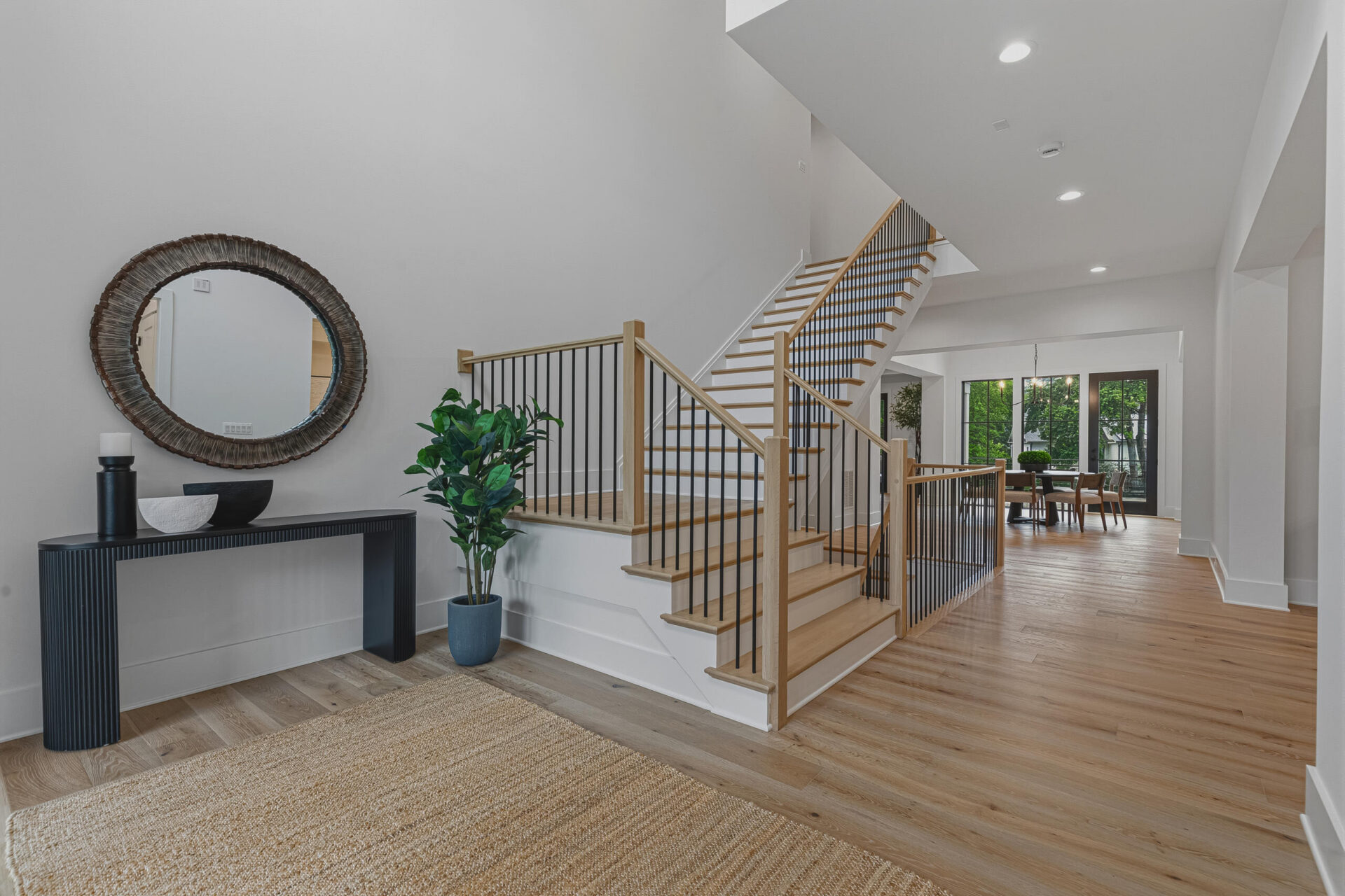 3815 N Abingdon St Stairs