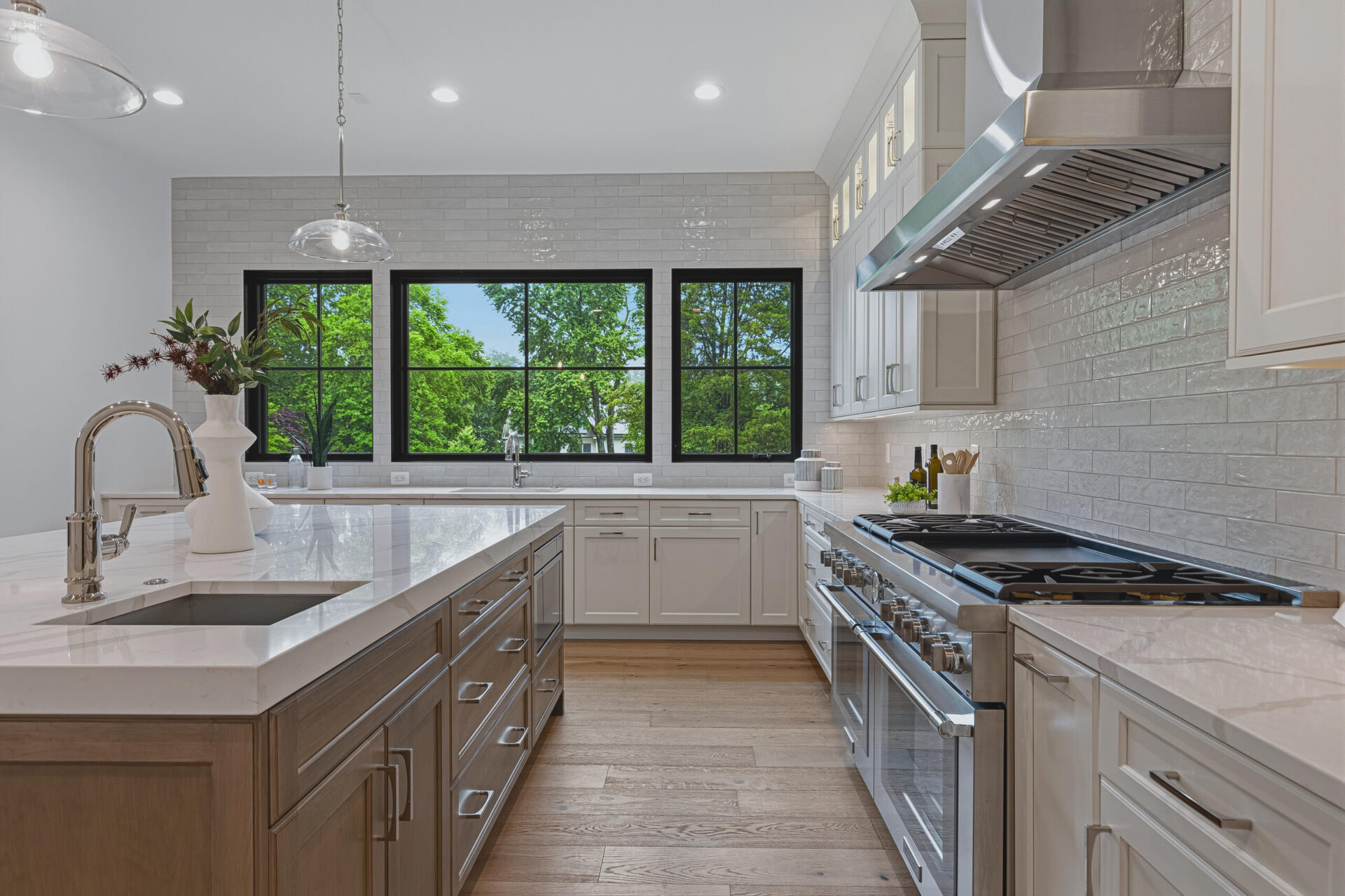 3815 N Abingdon St 16 Kitchen