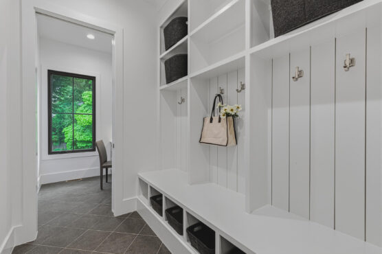3815 N Abingdon St 34 Mudroom