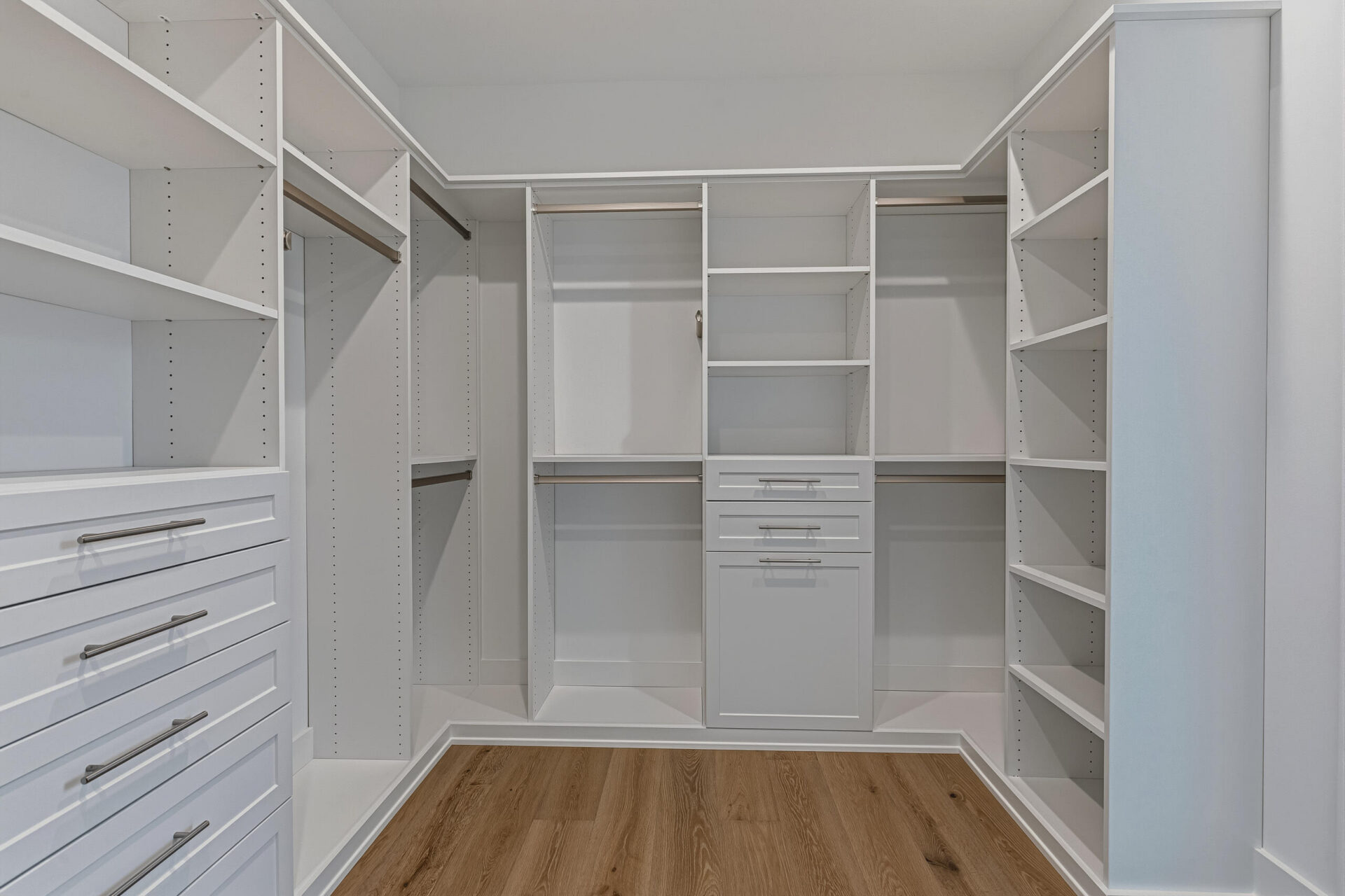3815 N Abingdon St 46 Primary Closet