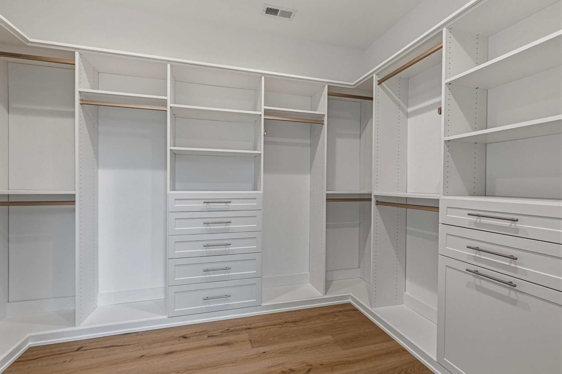 3815 N Abingdon St 47 Primary Closet