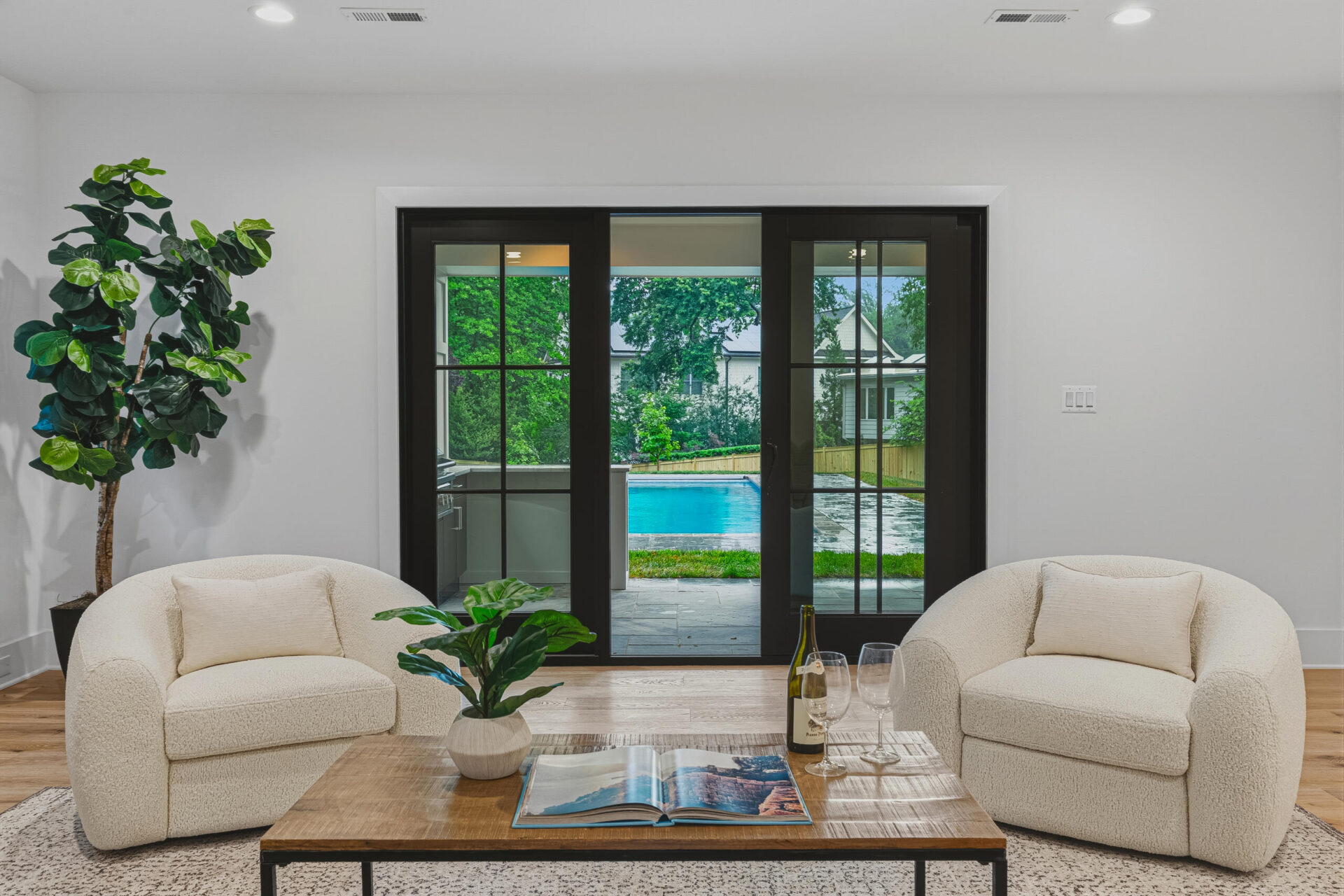 3815 N Abingdon St 65 Basement