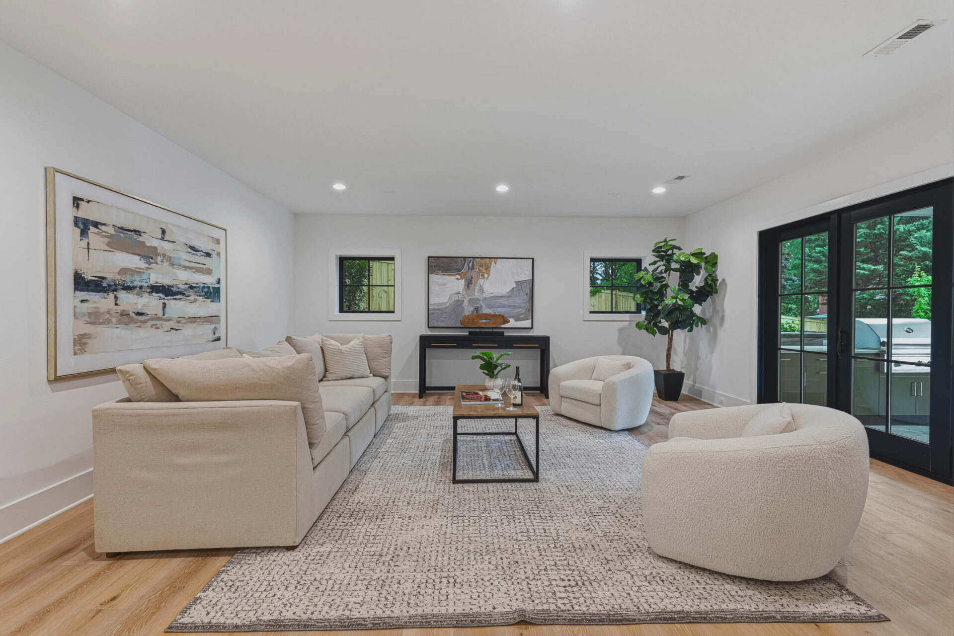 3815 N Abingdon St 66 Basement