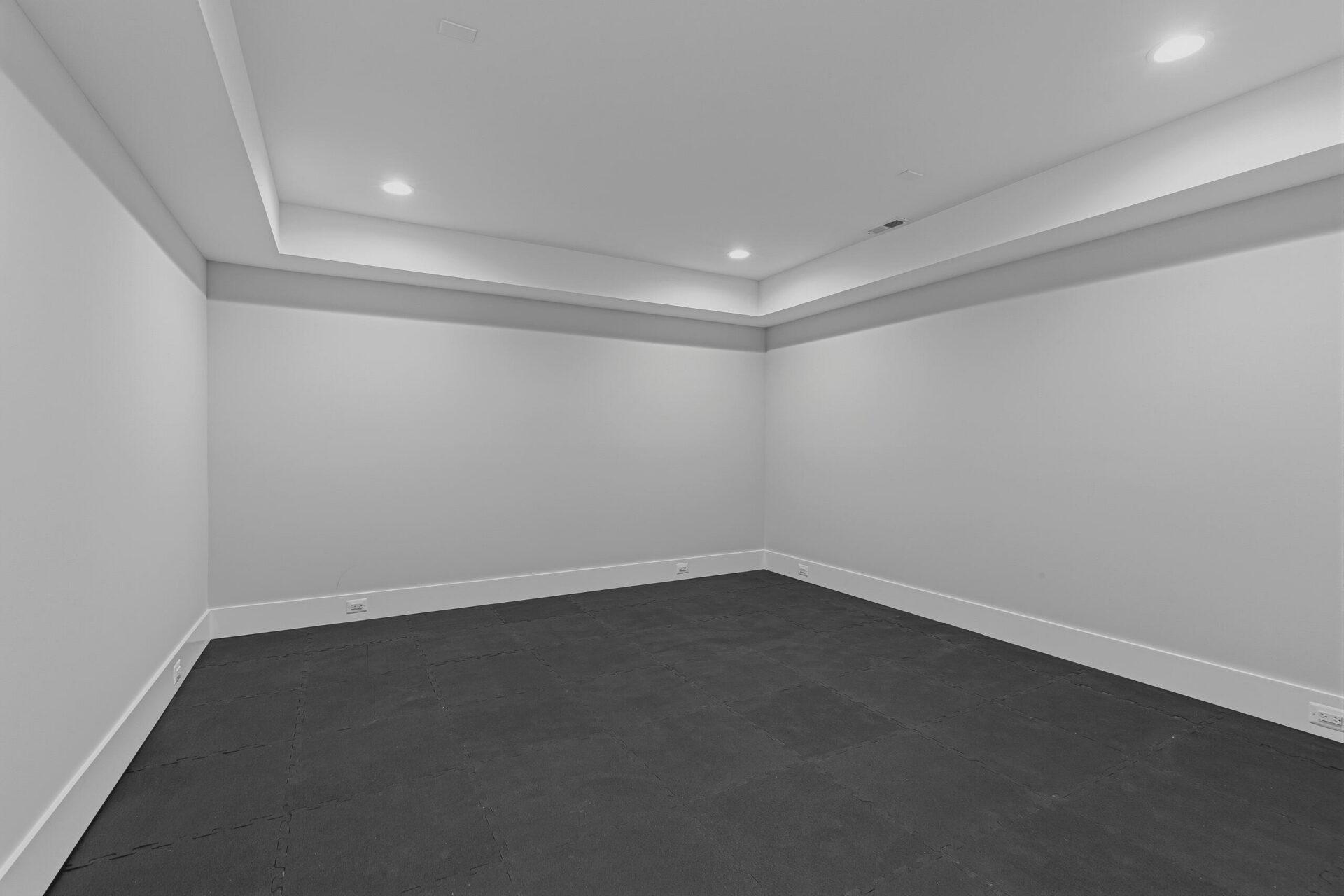 3815 N Abingdon St 75 Basement Fitness Room