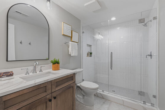 3815 N Abingdon St 77 Basement Bathroom