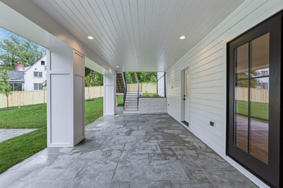 3815 N Abingdon St 96 Covered Porch